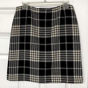 Eddie Bauer Wool Blend Classic Plaid Skirt Black Cream Academia Sz 10